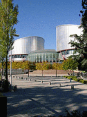 CEDO a acceptat amânarea eficientizării legii proprietăţilor naţionalizate