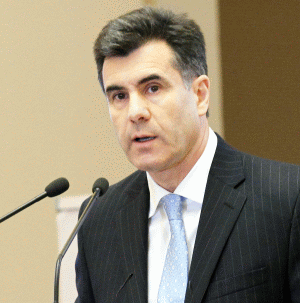 Lucian Croitoru: "Cartea "În apărarea pieţelor" abordează tema libertăţii, valoarea cea mai de preţ a omului".