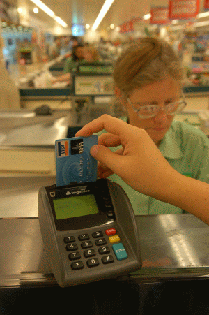 "Visa" şi "MasterCard" au ajuns la o înţelegere într-un caz antitrust