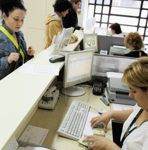 Dobânzile la credite vor creşte uşor