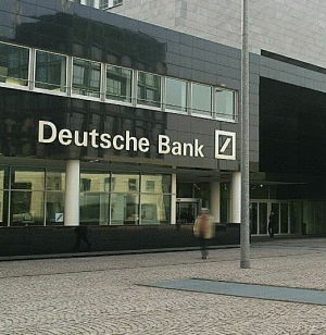 Câştigul "Deutsche Bank", redus cu 42%