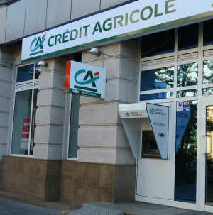 Marile bănci franceze vor să reducă finanţarea sucursalelor din ţările cu probleme