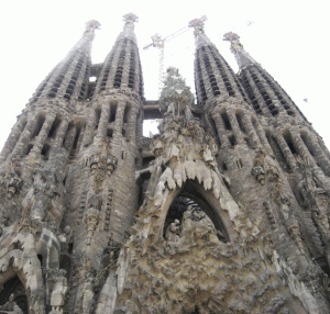 Spania exclude intervenţia financiară