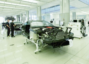 Industria auto europeană este pe cale să renunţe la jumătate de milion de angajaţi