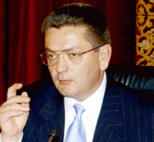 Ioan Rus, fostul ministru al Administraţiei şi Internelor, a acordat recent un interviu incendiar la postul de televiziune local Transilvania Live, făcând o serie de dezvăluiri şi declaraţii şocante.