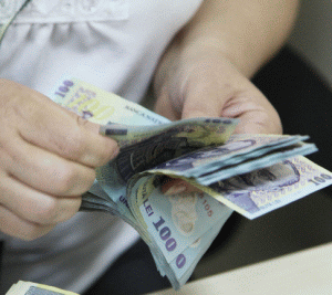 Septembrie aduce scumpiri la alimente şi utilităţi