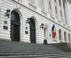 Rezervele valutare au scăzut cu 1,1 miliarde euro, în august