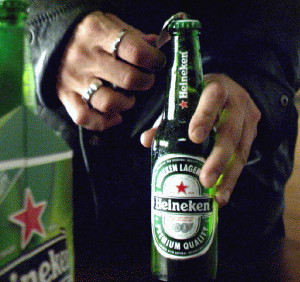 "Thai Beverage" susţine oferta "Heineken" pentru "Asia Pacific Breweries"