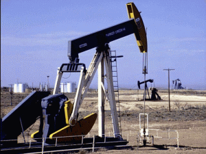 IEA: "China a încetat să-şi mai umple rezervele strategice de petrol"