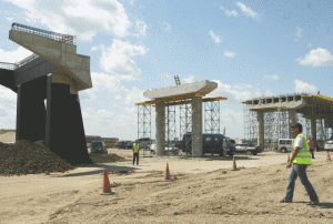 Contractul pentru concesiunea autostrăzii Comarnic - Braşov ar putea fi semnat în 2013