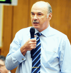 "2013 va fi anul de coşmar al economiei româneşti"