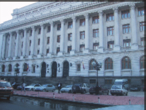 Intervenţiile BNR ar putea opri volatilitatea cursului