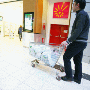Vânzările retail din SUA, cu mult peste aşteptări