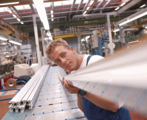 Grupul german VEKA estimează o creştere a vânzărilor din România cu 5-8%