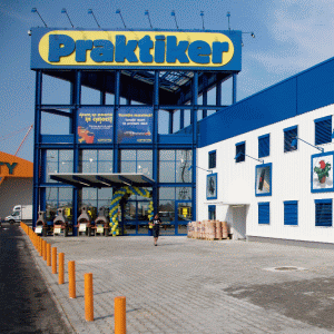 "Praktiker" urmăreşte ca, prin declararea insolvenţei, să-şi restructureze afacerile.