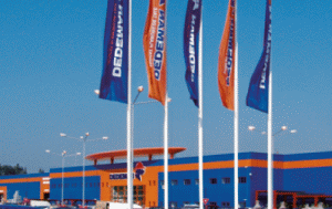 Dedeman şi Ambient conduc detaşat piaţa de bricolaj