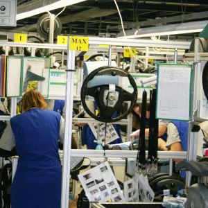 Autoliv mută cei 240 de angajaţi de la fabrica din Prejmer la Braşov