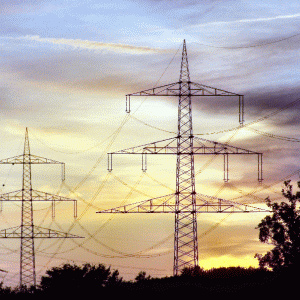 Taxele, distribuţia şi transportul - peste 70% din factura de electricitate