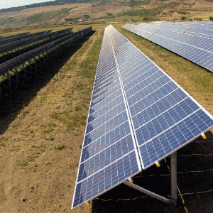 Noi centrale fotovoltaice şi de cogenerare
