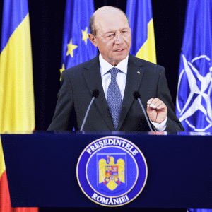Când Victor Ponta şi Crin Antonescu se ceartă, Traian Băsescu câştigă 