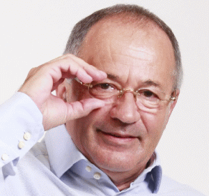 Senatorul Roşca Stănescu vrea o nouă lege a drepturilor de autor