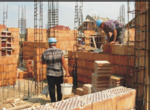 Construcţiile şi comunicaţiile rămân printre cele mai performante segmente economice în România