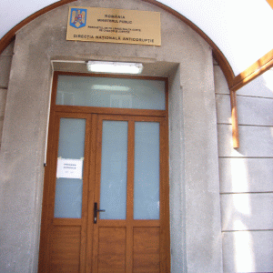 Virgil Măgureanu şi fiul lui Virgil Ardelean, audiaţi la DNA în dosarul "Mită la Hidroelectrica"