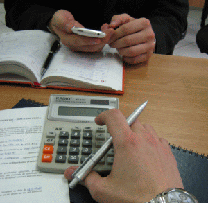 Atac fără precendent al investitorilor faţă de măsurile Guvernului
