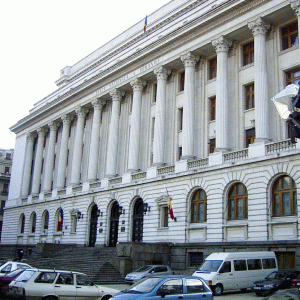 "BNR a protejat băncile în problema clauzelor abuzive"