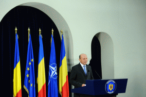 Băsescu: "Ponta ar trebui să respecte legea şi instituţiile statului"