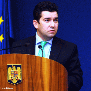 Liviu Voinea: "Investiţiile publice s-au triplat în ultimii trei ani"