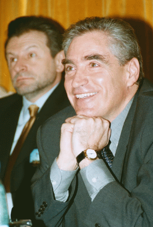 Petre Roman îi invită pe chinezii bogaţi în România