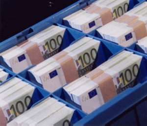Depozitele bancare au scăzut cu 3,1% faţă de finalul lui 2013