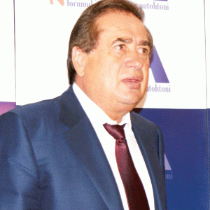 Ioan Niculae, proprietarul grupului InterAgro din care face parte şi compania făgărăşană, este plecat în Rusia pentru a negocia un preţ bun la gazul pe care ar urma să îl achiziţioneze de la Gazprom.