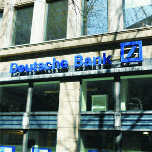 "Deutsche Bank", avertizată în privinţa tranzacţiilor cu materii prime