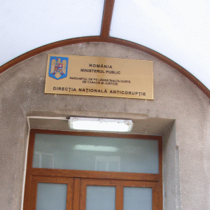 Primarii, la "mare căutare" în dosarele DNA de corupţie