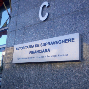Frăţilă îl reclamă pe Fercală la ASF