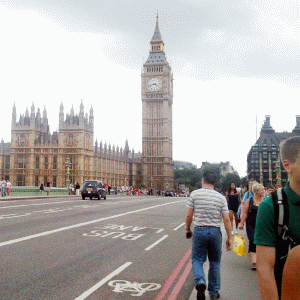 Scade şomajul în Marea Britanie