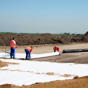 Cinci companii au solicitat clarificări la licitaţia pentru Aeroportul Braşov