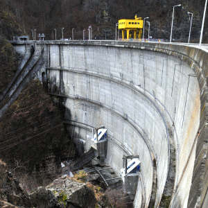 Trei companii au depus scrisori de intenţie pentru hidrocentrala Tarniţa