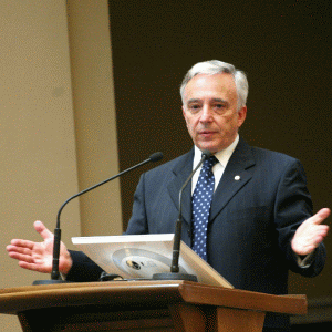 "Leul a ignorat total campania electorală", a spus Mugur Isărescu.