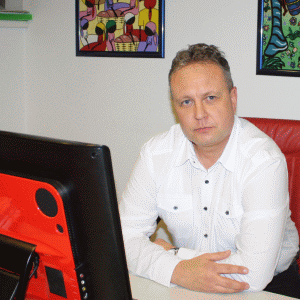 "Anul trecut am reuşit să atragem circa 10% din piaţă, iar în acest an am observat că nu doar nouă, ci şi băncilor le-a scăzut volumul vânzărilor de aur",ne-a declarat domnul Adrian Linc.