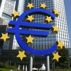 BCE va analiza la începutul lui 2015 nevoia de noi stimulente monetare