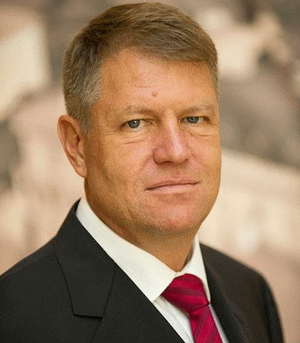 Iohannis a depus jurământul ca preşedinte al României