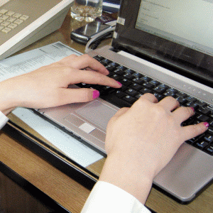 Comisioanele obţinute de bănci din consultanţă - la nivelul maxim al ultimilor şapte ani