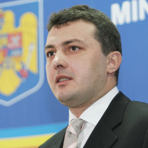 Fostul ministru al Economiei, Codruţ Şereş, le-a arătat judecătorilor, în ultimul cuvânt, că în dosar nu există "niciun prejudiciu, nicio vătămare, nici măcar documente secrete".