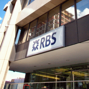 RBS ar putea necesita provizioane de peste 15 miliarde dolari pentru costuri legale