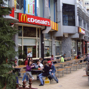 "Vom investi circa 13 milioane de lei pentru renovarea restaurantelor, în acest an"