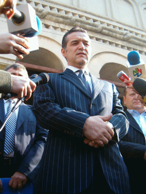 Gigi Becali poate fi eliberat