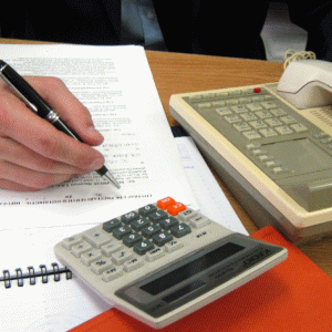 CIS: Aproape 40% dintre companii consideră că investiţiile de capital în România nu sunt competitive